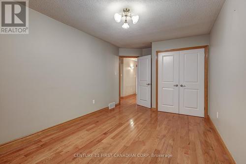 216 Highbury Avenue N, London, ON - Indoor Photo Showing Other Room