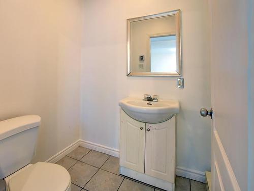 Powder room - 3890 Rue Albert, Rawdon, QC - Indoor Photo Showing Bathroom