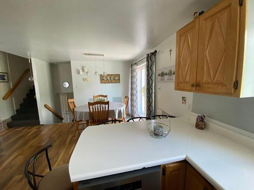 Salle Ã  manger - 212 Rue Tremblay, Saint-Siméon, QC - Indoor Photo Showing Kitchen