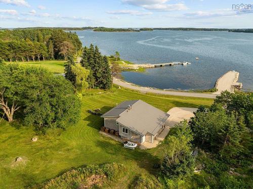 435 Martins Point Road, Mahone Bay, NS 