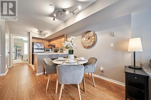 41 - 41 Foundry Avenue, Toronto W02, ON - Indoor Photo Showing Dining Room