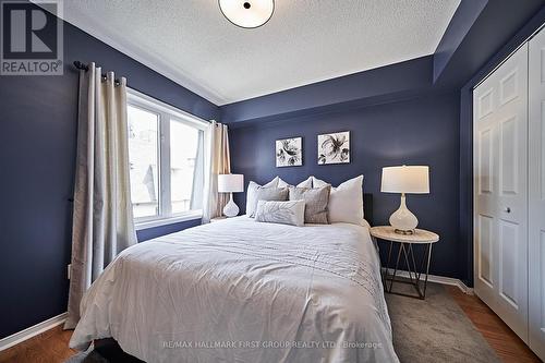 41 - 41 Foundry Avenue, Toronto W02, ON - Indoor Photo Showing Bedroom