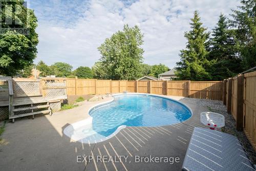 17 Stoneridge Road, Hamilton Township, ON - Outdoor With In Ground Pool With Backyard