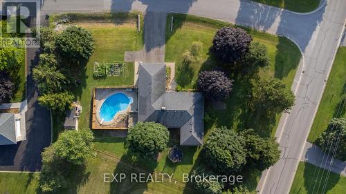 17 Stoneridge Road, Hamilton Township, ON - Outdoor With In Ground Pool With View