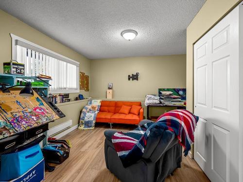 725 Victoria Cres, Campbell River, BC 