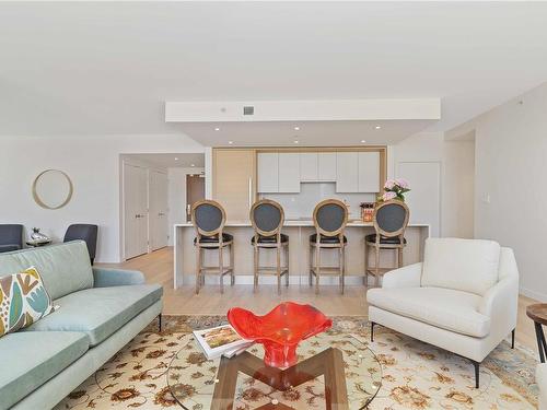 404-550 Michigan St, Victoria, BC - Indoor Photo Showing Living Room