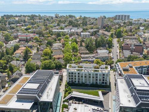 404-550 Michigan St, Victoria, BC - Outdoor With Body Of Water With View