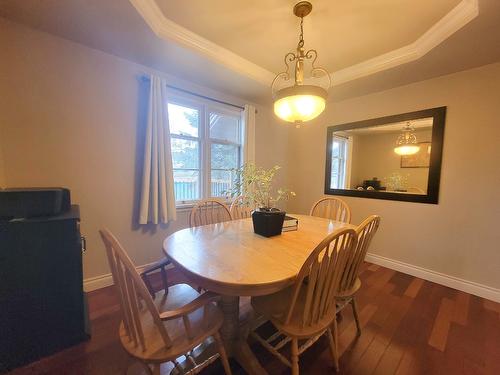 3302 20A Street, Vernon, BC - Indoor Photo Showing Dining Room