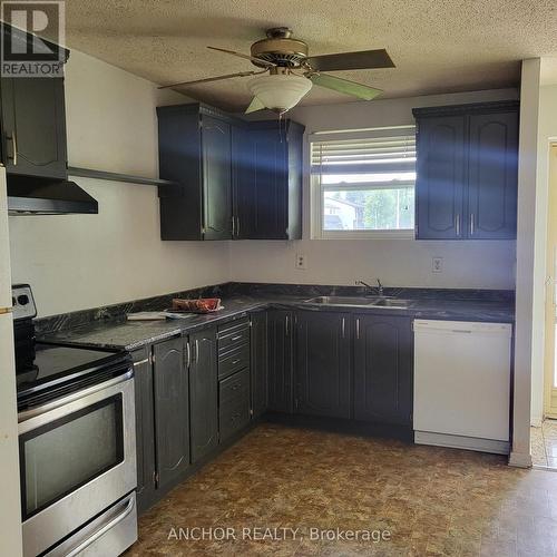 52 - 1919 Trafalgar Street E, London, ON - Indoor Photo Showing Kitchen With Double Sink