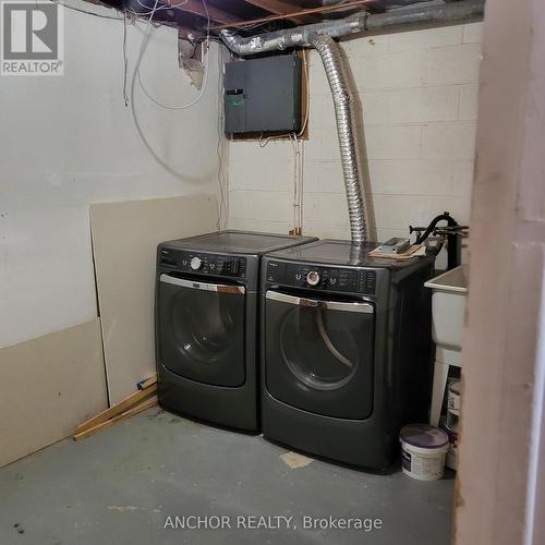 52 - 1919 Trafalgar Street E, London, ON - Indoor Photo Showing Laundry Room