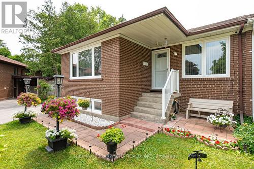 15 Gailong Court, Toronto, ON - Outdoor With Exterior