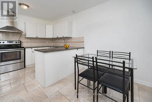 15 Gailong Court, Toronto, ON - Indoor Photo Showing Kitchen