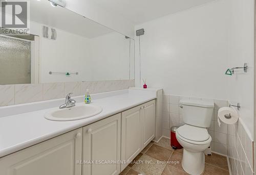 15 Gailong Court, Toronto, ON - Indoor Photo Showing Bathroom