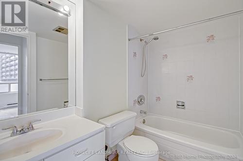 915 - 30 Greenfield Avenue, Toronto C14, ON - Indoor Photo Showing Bathroom