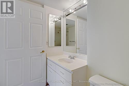 915 - 30 Greenfield Avenue, Toronto C14, ON - Indoor Photo Showing Bathroom