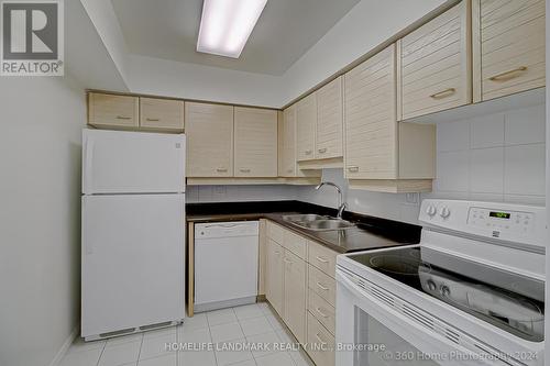 915 - 30 Greenfield Avenue, Toronto C14, ON - Indoor Photo Showing Kitchen With Double Sink