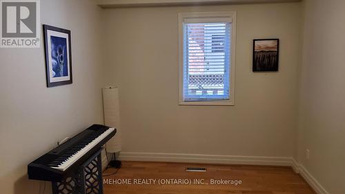 1272 Sir David Drive, Oakville, ON - Indoor Photo Showing Other Room