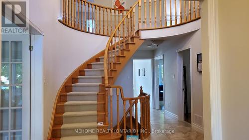 1272 Sir David Drive, Oakville (Clearview), ON - Indoor Photo Showing Living Room