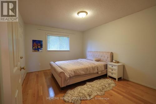 1272 Sir David Drive, Oakville, ON - Indoor Photo Showing Bedroom