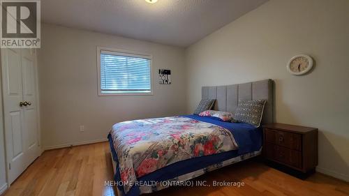 1272 Sir David Drive, Oakville, ON - Indoor Photo Showing Bedroom