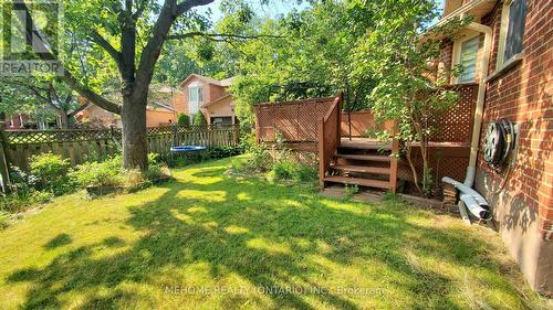 1272 Sir David Drive, Oakville, ON - Outdoor