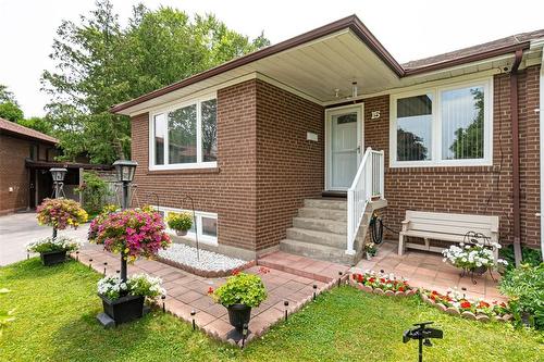 15 Gailong Court, Toronto, ON - Outdoor With Exterior