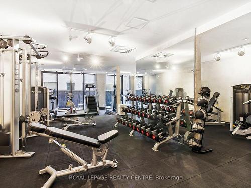 404-608 Richmond St W, Toronto, ON - Indoor Photo Showing Gym Room