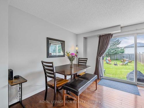 131 Black Cherry Cres, Barrie, ON - Indoor Photo Showing Dining Room