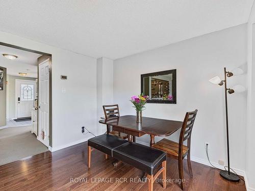 131 Black Cherry Cres, Barrie, ON - Indoor Photo Showing Dining Room