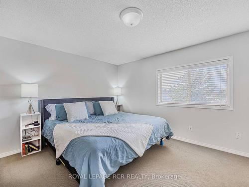 131 Black Cherry Cres, Barrie, ON - Indoor Photo Showing Bedroom