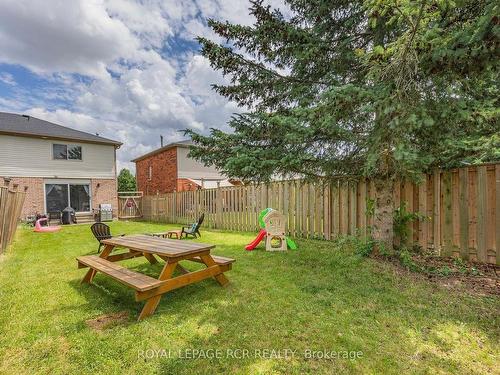 131 Black Cherry Cres, Barrie, ON - Outdoor With Backyard