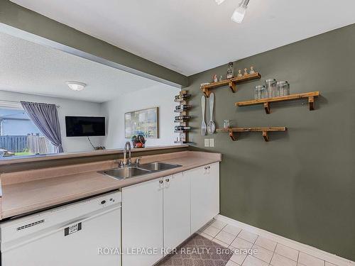 131 Black Cherry Cres, Barrie, ON - Indoor Photo Showing Kitchen With Double Sink