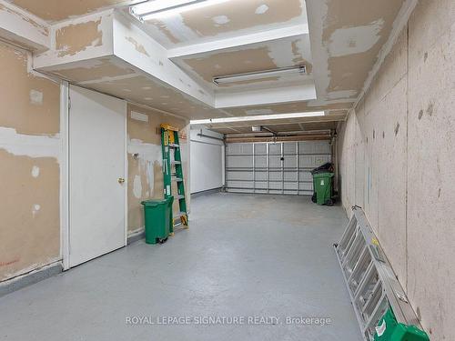 3-116 Evans Ave, Toronto, ON - Indoor Photo Showing Garage