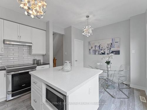 3-116 Evans Ave, Toronto, ON - Indoor Photo Showing Kitchen