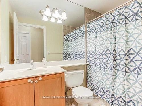 128-700 Humberwood Blvd, Toronto, ON - Indoor Photo Showing Bathroom