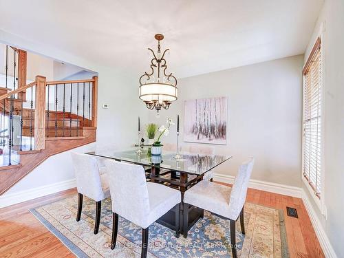 4476 Sawmill Valley Dr, Mississauga, ON - Indoor Photo Showing Dining Room