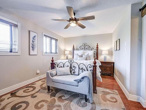 4476 Sawmill Valley Dr, Mississauga, ON - Indoor Photo Showing Bedroom