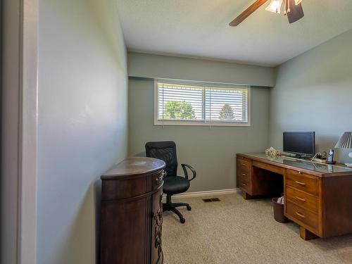 2280 Fleetwood Ave, Kamloops, BC - Indoor Photo Showing Office