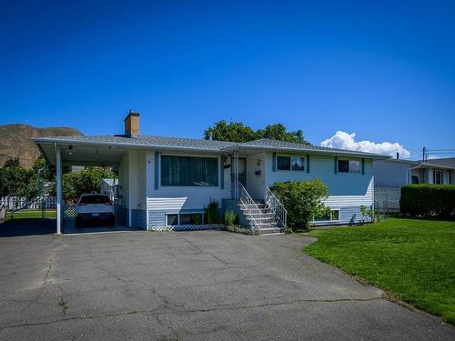 2280 Fleetwood Ave, Kamloops, BC - Outdoor With Facade