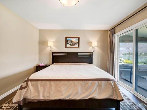 1975 Westsyde Rd, Kamloops, BC - Indoor Photo Showing Bedroom