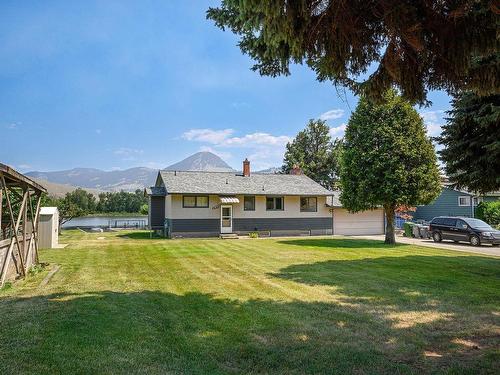 1975 Westsyde Rd, Kamloops, BC - Outdoor