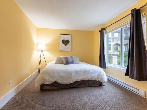 406-875 Sahali Terrace, Kamloops, BC - Indoor Photo Showing Bedroom