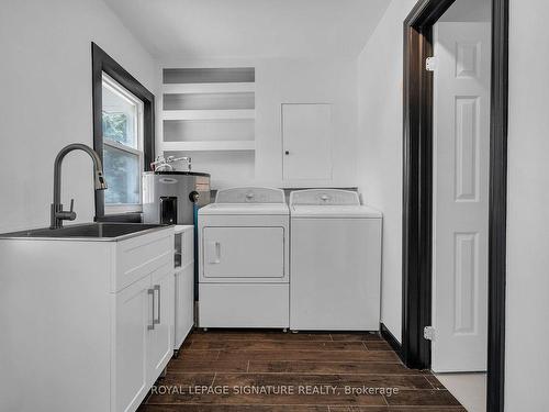 33 Riveredge Dr S, Georgina, ON - Indoor Photo Showing Laundry Room