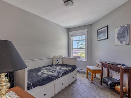 224-390 Island Hwy South, Campbell River, BC - Indoor Photo Showing Bedroom