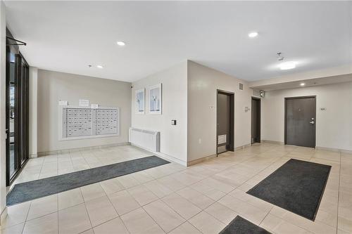 212 Lakeport Road|Unit #312, St. Catharines, ON - Indoor Photo Showing Other Room