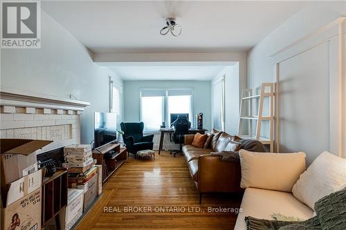 42 Balsam Avenue N, Hamilton (Stipley), ON - Indoor Photo Showing Living Room With Fireplace