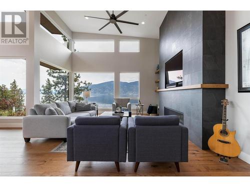 1740 Granite Road, Lake Country, BC - Indoor Photo Showing Living Room