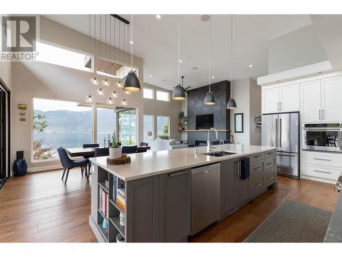 1740 Granite Road, Lake Country, BC - Indoor Photo Showing Kitchen With Double Sink With Upgraded Kitchen