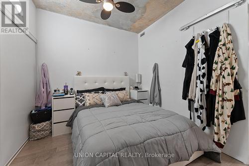 203 - 127 Queen Street E, Toronto, ON - Indoor Photo Showing Bedroom