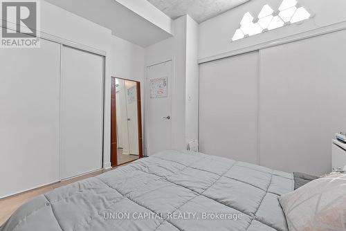 203 - 127 Queen Street E, Toronto, ON - Indoor Photo Showing Bedroom